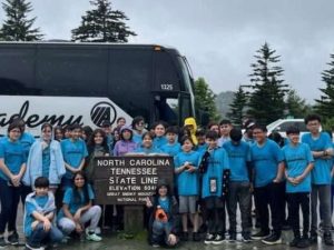 CUA permitted bus and school group at Newfound Gap